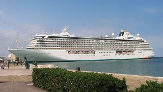 クリスタル・セレニティ（Crystal Serenity）