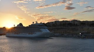 セブンシーズ・エクスプローラー（Seven Seas Explorer）